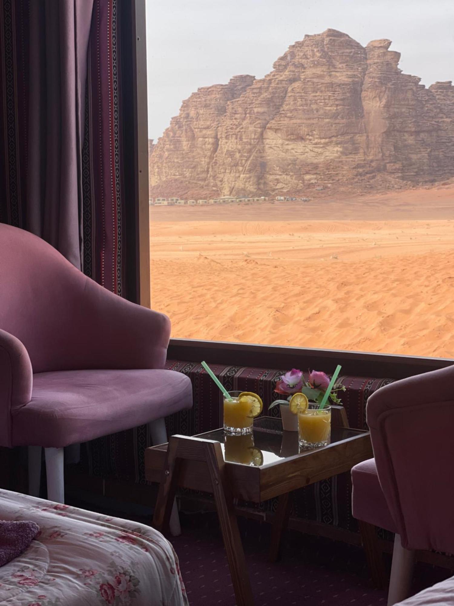 Wadi Rum Eagle Luxury Camp Exterior photo