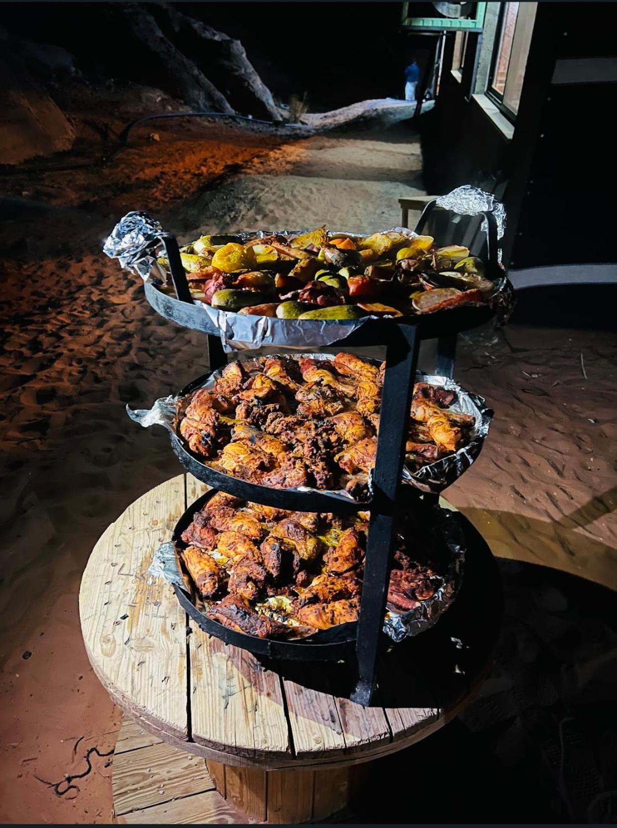 Wadi Rum Eagle Luxury Camp Exterior photo